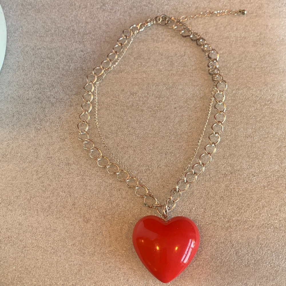 Red Heart Pendant Choker Necklace - Picture 5 of 7